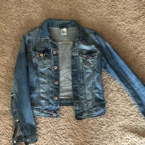 H&M Jean jacket. Size 6